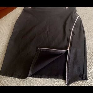 Super Cute Black, Leather Look, Stretchy Skirt!!
